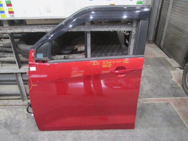 【中古】中古部品 eKクロス B34W 左フロントドア 【3310160100-000004525113200】|e-cleマート