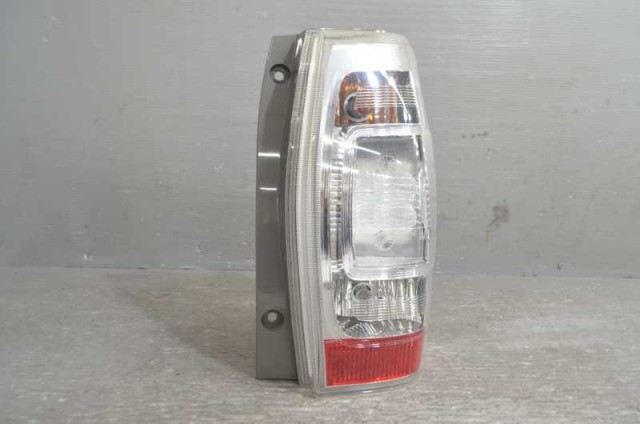 【中古】中古部品 タントエグゼ L455S 右テールランプ 【3310580000-260602000415500】|e-cleマート
