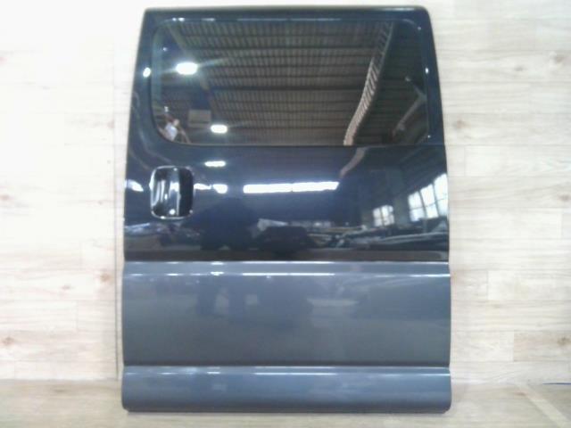 【中古】中古部品 グランドハイエース VCH10W 左リアドア 【3310390100-260327000213400】|e-cleマート