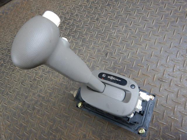 【中古】中古部品 マーチ AK12 ｼﾌﾄﾚﾊﾞｰ 【3330920100-000253025237850】｜e-cleマート