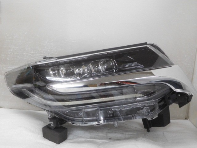 【中古】中古部品 アルファード AGH30W 右ヘッドランプ 【3380050000-000038402810800】|e-cleマート