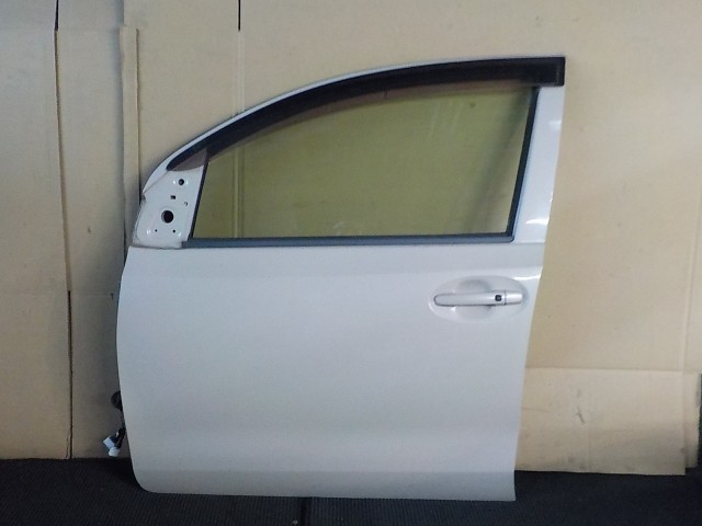 【中古】中古部品 パッソ KGC30 左フロントドア 【3260200000-260602000413200】|e-cleマート