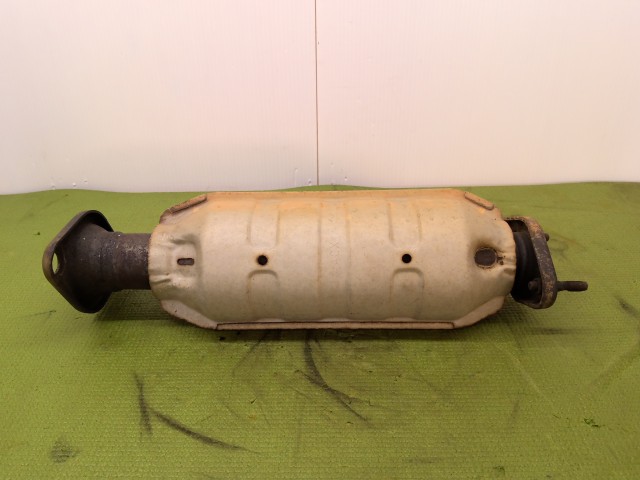 【中古】中古部品 NV100クリッパー U71V 触媒 【3310550000-260428001322400】|e-cleマート