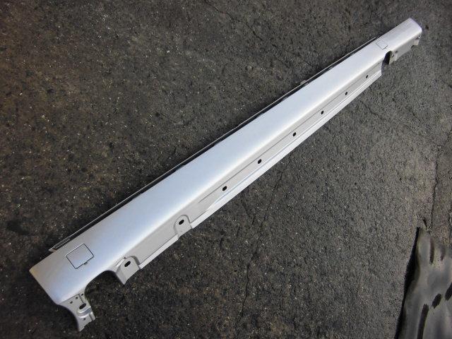 【中古】中古部品 ベンツ Sクラス 220176 右ｻｲﾄﾞｽﾃｯﾌﾟ 【3310070100-000492788713700】