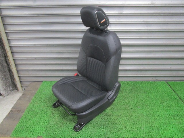 【中古】中古部品 オーラ FSNE13 アシスタントシート 【3330540100-260312000470600】|e-cleマート