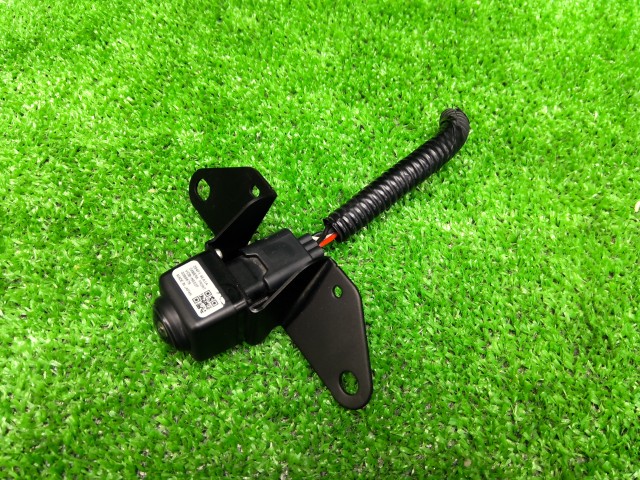 【中古】中古部品 セレナ GFC27 ｶﾒﾗ 【3330200100-252580000015851】｜e-cleマート 13,702円