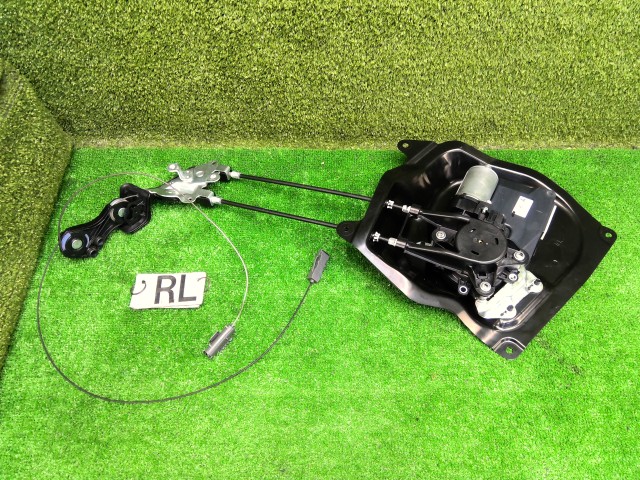 【中古】中古部品 セレナ GFC27 左パワースライドドアモーター 【3330200100-252580000064660】|e-cleマート