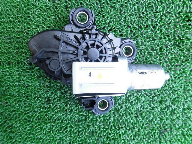 【中古】中古部品 プジョー 308 T7W5FT ﾘｱﾜｲﾊﾟｰﾓｰﾀｰ 【3310070100-001460341161700】