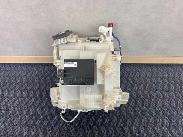 【中古】中古部品 ヴィッツ SCP90 A/Cｸｰﾘﾝｸﾞﾕﾆｯﾄ 【3330440100-260608000860800】｜e-cleマート