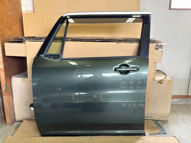 【中古】中古部品 ハスラー MR41S 左フロントドア 【3330650100-000263007413200】|e-cleマート