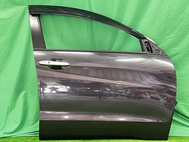 【中古】中古部品 ヴェゼル RU4 右ﾌﾛﾝﾄﾄﾞｱ 【3330240100-002026559513100】｜e-cleマート