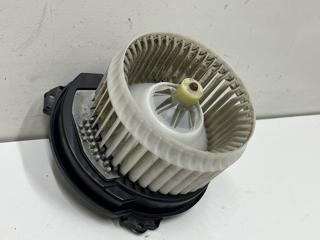 【中古】中古部品 ジープ チェロキー KL24 ヒーターブロアモーター 【3310070100-0000Y0779667900】|e-cleマート
