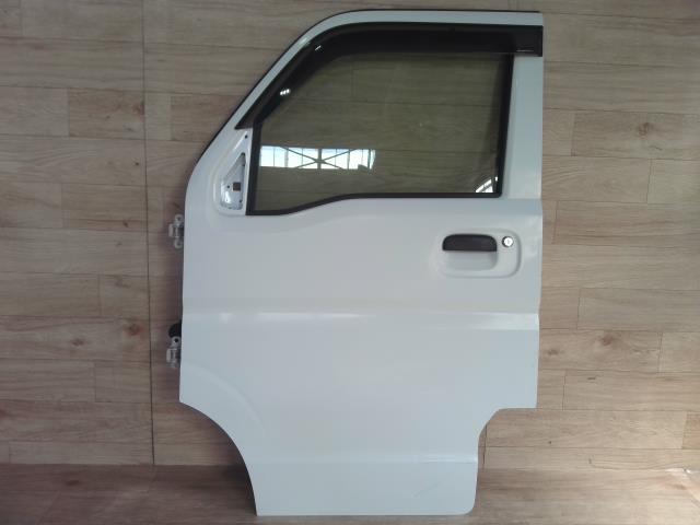 【中古】中古部品 エブリィ DA17V 左フロントドア 【3310390100-260509001013200】|e-cleマート
