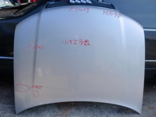 【中古】中古部品 アウディ A4 8EALT ボンネットフード 【3310070100-000995037610500】