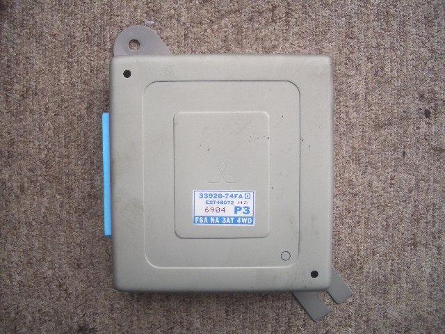 【中古】中古部品 ワゴンＲ CV21S ｴﾝｼﾞﾝｺﾝﾋﾟｭｰﾀｰ 【3310070100-000909172763100】