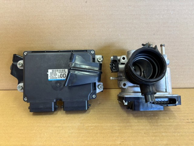 【中古】中古部品 ワゴンR MH23S スロットルボディ 【3330650100-000263008120300】|e-cleマート
