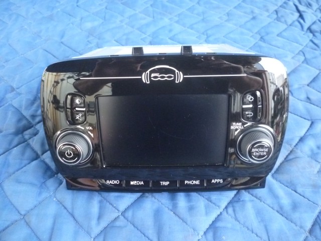 【中古】中古部品 フィアット 500 31212 オーディオ 【3540020100-000008061861050】|e-cleマート