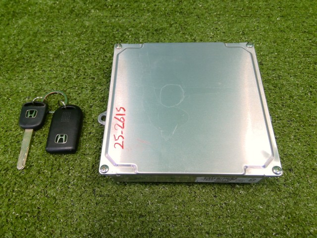 【中古】中古部品 エリシオン RR1 ｴﾝｼﾞﾝｺﾝﾋﾟｭｰﾀｰ 【3330200100-252615000063100】｜e-cleマート
