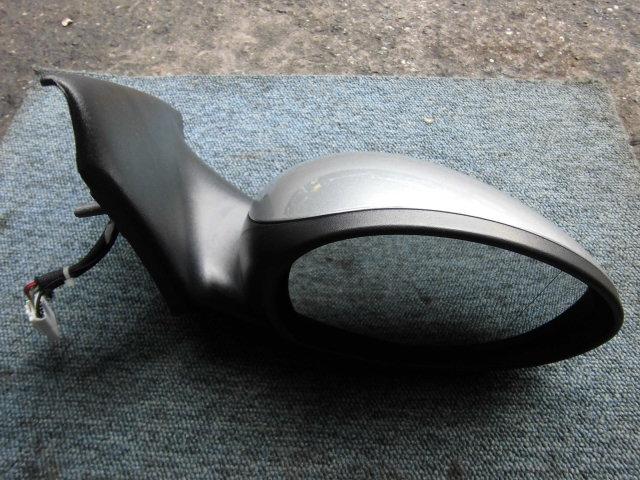 【中古】中古部品 アルファ 147 937AB 右ｻｲﾄﾞﾐﾗｰ 【3310070100-001061760113500】
