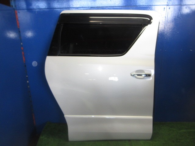 【中古】中古部品 ヴェルファイア ANH20W 右リアドア 【3310270100-000015335413300】|e-cleマート