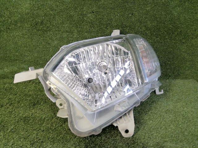 【中古】中古部品 プロボックス NCP160V 左ヘッドランプ 【3260070000-260622000210900】|e-cleマート