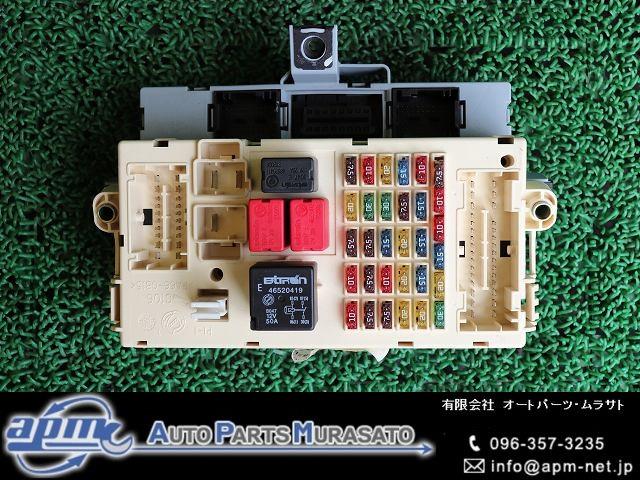 【中古】中古部品 アルファ 147 937AB ﾋｭｰｽﾞﾎﾞｯｸｽ 【3310070100-001597011867800】