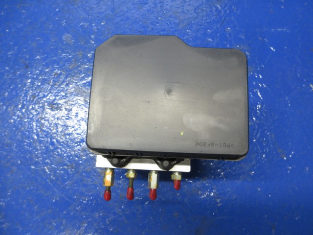 【中古】中古部品 エルフ NJR85A ABSアクチュエーター 【3310270100-000015177142500】|e-cleマート