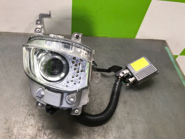 【中古】中古部品 レクサス LS USF40 右ﾌｫｸﾞﾗﾝﾌﾟ 【3330530100-000005603010850】｜e-cleマート