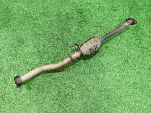 【中古】中古部品 キャリィ DA52T ﾌﾛﾝﾄｴｷｿﾞｰｽﾄﾊﾟｲﾌﾟ 【3260250000-000026084622200】｜e-cleマート