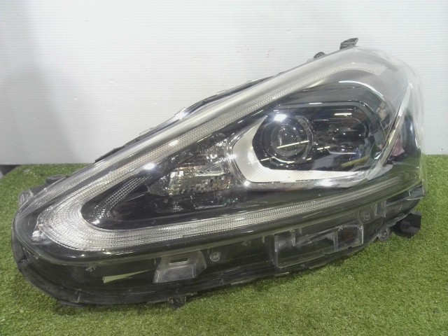 【中古】中古部品 シエンタ NHP170G 左ヘッドランプ 【3310090100-202607011310900】|e-cleマート