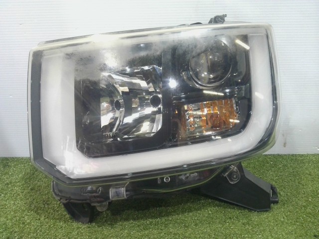 【中古】中古部品 ピクシスメガ LA700A 左ヘッドランプ 【3310090100-202606077310900】|e-cleマート