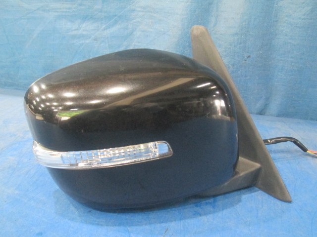 【中古】中古部品 デリカD2 MB46S 右サイドミラー 【3310160100-000004531813500】|e-cleマート