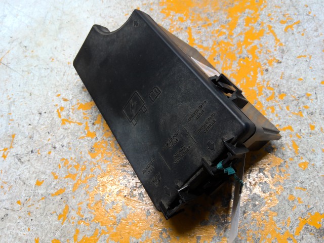 【中古】中古部品 ジープ コンパス MK49 ヒューズボックス 【3310160100-000004476067800】|e-cleマート