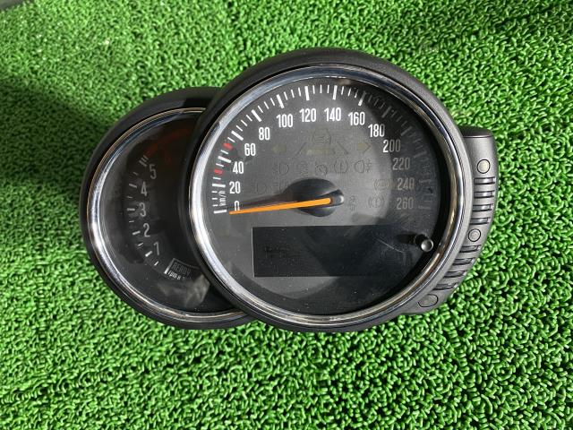 【中古】中古部品 BMW ミニ XT20 ｽﾋﾟｰﾄﾞﾒｰﾀｰ 【3310190100-000266003161400】｜e-cleマート