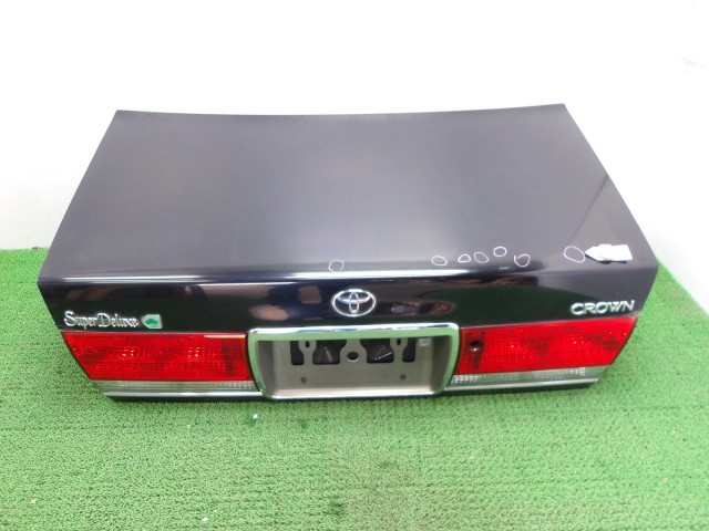 【中古】中古部品 クラウン TSS10 トランクリッド 【3310250100-000263023715300】|e-cleマート