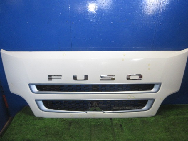 【中古】中古部品 ふそうトラクター FV60VJR フロントパネル 【3310270100-000015289510300】|e-cleマート