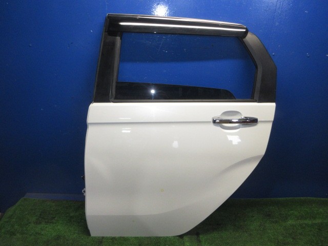 【中古】中古部品 N−WGN JH1 左リアドア 【3310270100-000015425313400】|e-cleマート