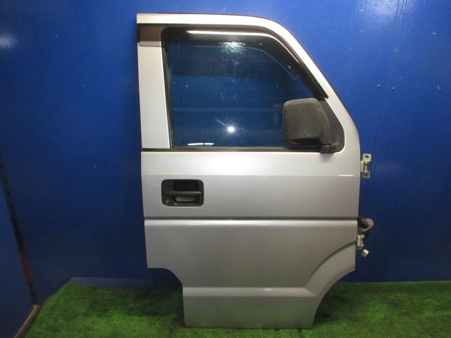 【中古】中古部品 エブリィ DA64V 右フロントドア 【3310270100-000015423013100】|e-cleマート