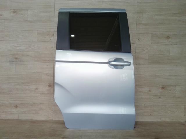 【中古】中古部品 Ｎ&minus;ＢＯＸ JF3 右ﾘｱﾄﾞｱ 【3310390100-260518000413300】｜e-cleマート