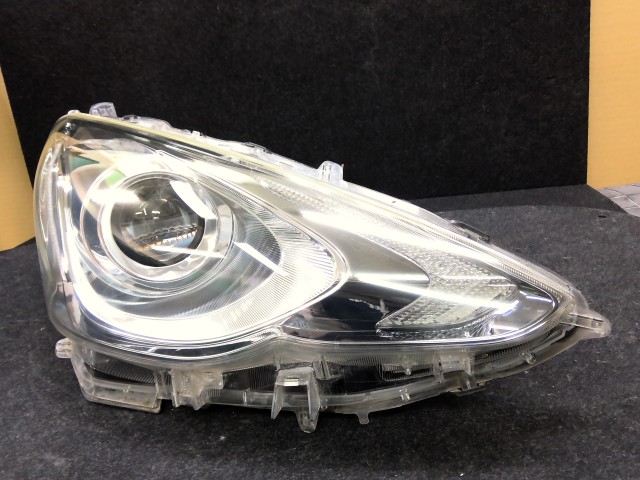 【中古】中古部品 アクア NHP10 右ﾍｯﾄﾞﾗﾝﾌﾟ 【3310540000-000026154610800】｜e-cleマート