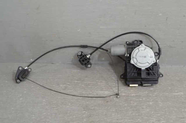 【中古】中古部品 ステップワゴン RK1 左ﾊﾟﾜｰｽﾗｲﾄﾞﾄﾞｱﾓｰﾀｰ 【3310580000-260706000664660】｜e-cleマート
