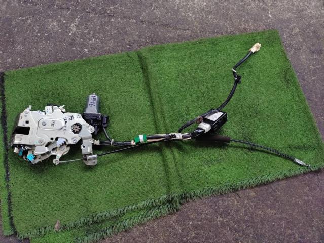 【中古】中古部品 ハイエース TRH226K 左リアクローザードアモーター 【3330190100-000002159666130】|e-cleマート