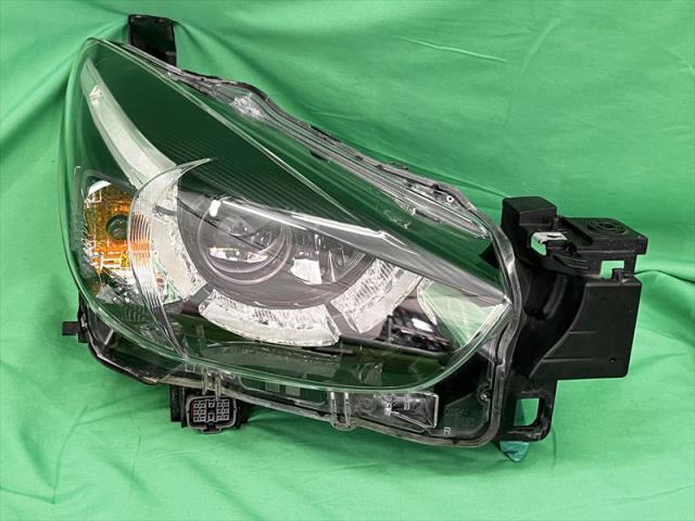 【中古】中古部品 デミオ DJ3FS 右ヘッドランプ 【3330240100-002026567510800】|e-cleマート