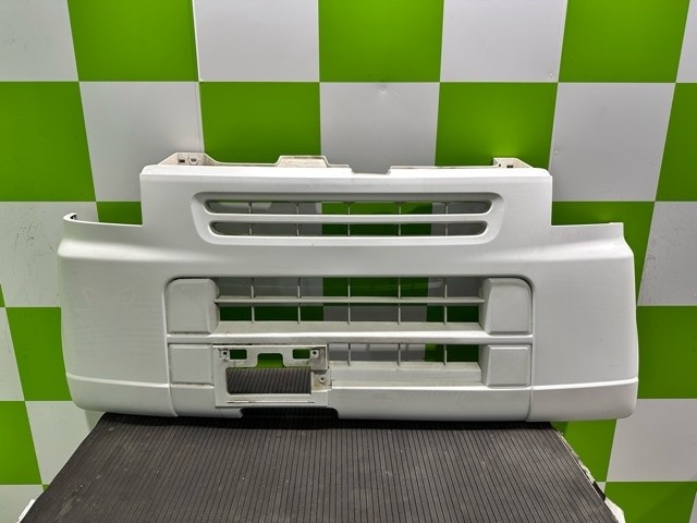 【中古】中古部品 エブリィ DA64V フロントバンパー 【3330530100-000005602510100】|e-cleマート