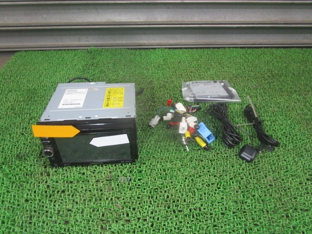 【中古】中古部品 スイフト ZC83S カーナビゲーション 【3330540100-260525000461310】|e-cleマート