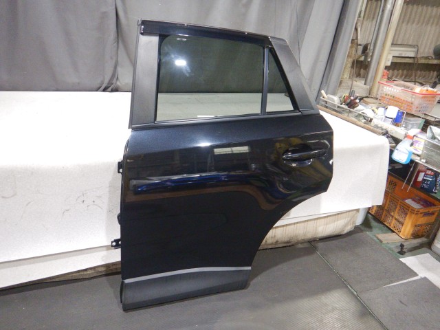 【中古】中古部品 ＣＸ&minus;５ KE2FW 左ﾘｱﾄﾞｱ 【3330810100-260702000313400】｜e-cleマート