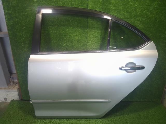【中古】中古部品 プレミオ NZT240 左ﾘｱﾄﾞｱ 【3330900100-000026020513400】｜e-cleマート