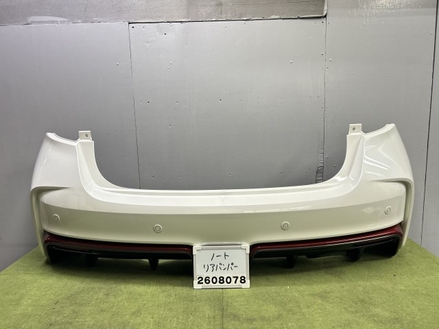 【中古】中古部品 ノート HE12 リアバンパー 【3330991100-000260807815100】|e-cleマート