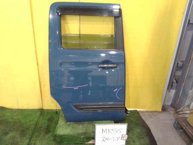 【中古】中古部品 スペーシア MK53S 右ﾘｱﾄﾞｱ 【3331010600-260618001113300】｜e-cleマート