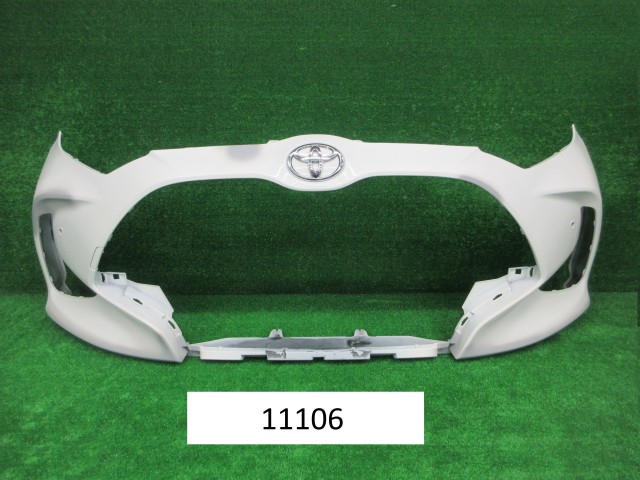 【中古】再生部品 ヤリス MXPA10 フロントバンパーフェース 【3380010000-260706500810110】|e-cleマート